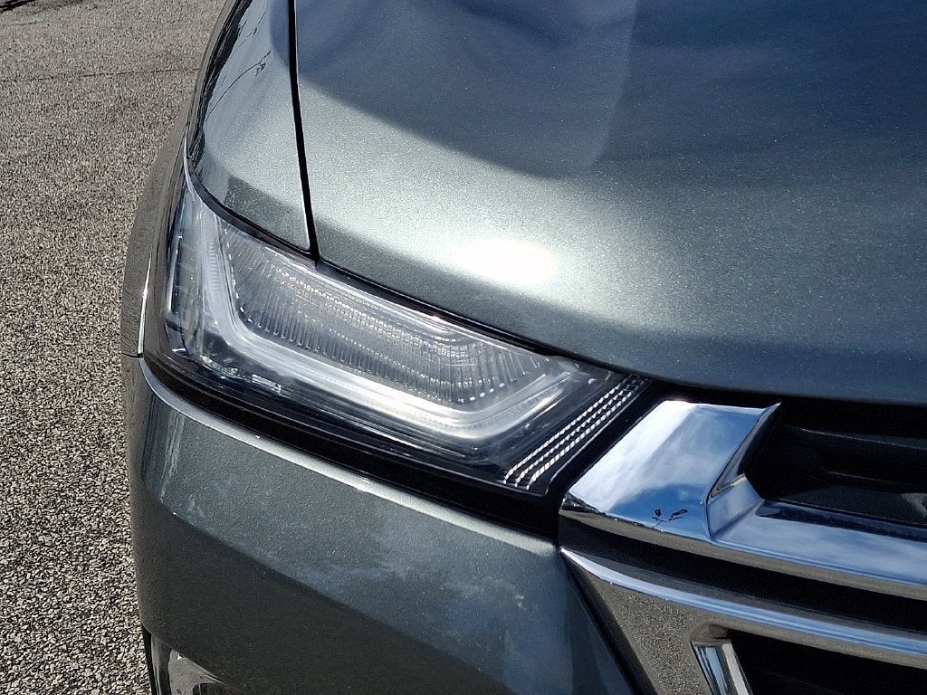 Certified 2023 Chevrolet Traverse LT FWD image 11