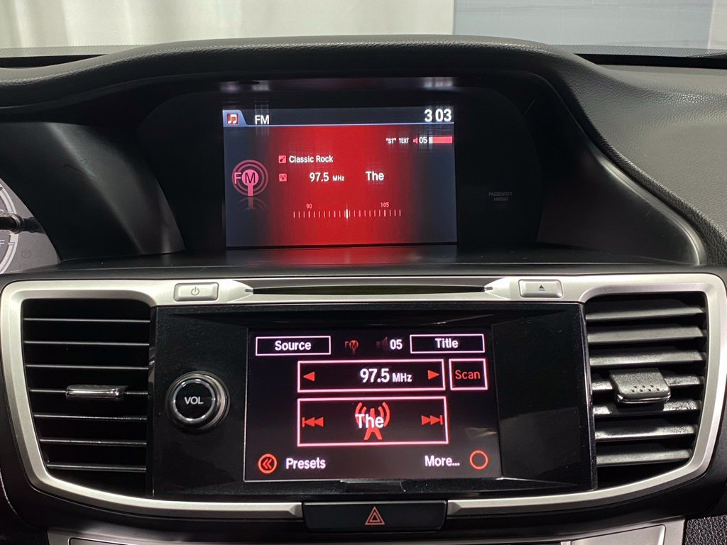 Used 2015 Honda Accord Touring image 20