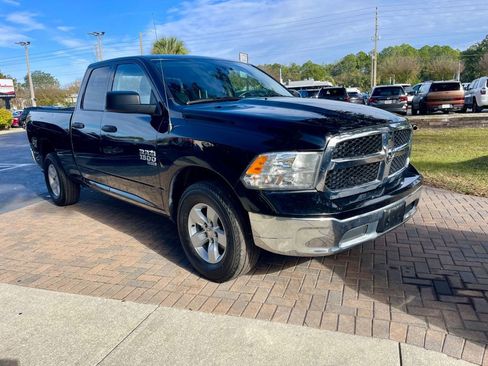 Used 2024 RAM 1500 Classic SLT image 7