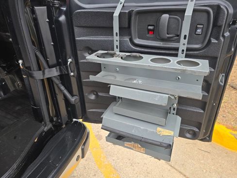 Used 2018 Chevrolet Express 2500 w/ Driver Convenience Package RWD image 45