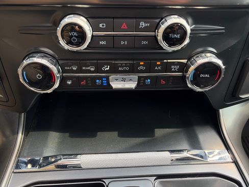 Used 2025 Ford F150 Lariat w/ Equipment Group 502A High AWD/4WD image 22