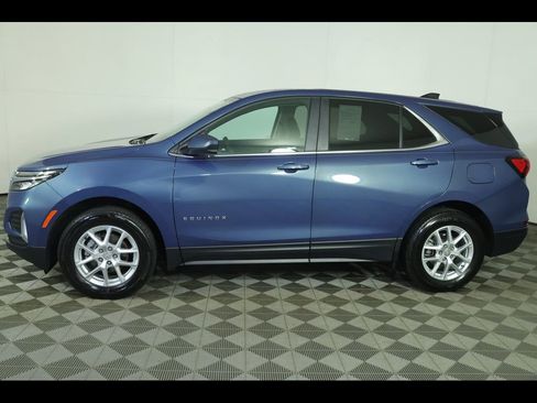 Used 2024 Chevrolet Equinox LT w/ LPO, Floor Liner Package image 14