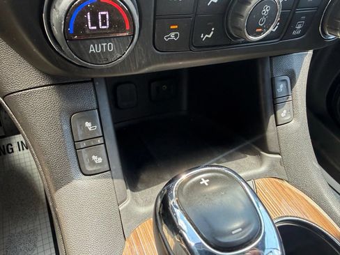 Used 2019 GMC Acadia SLE w/ Driver Alert Package I AWD/4WD image 25