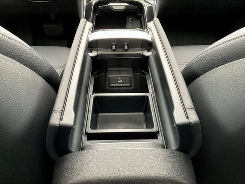 Used 2026 Mercedes-Benz GLC 300 4MATIC image 18