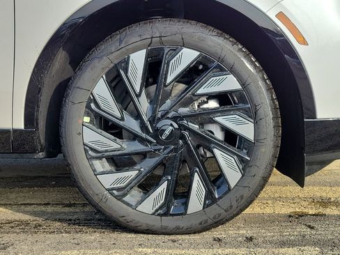 New 2026 Lincoln Nautilus Reserve image 9