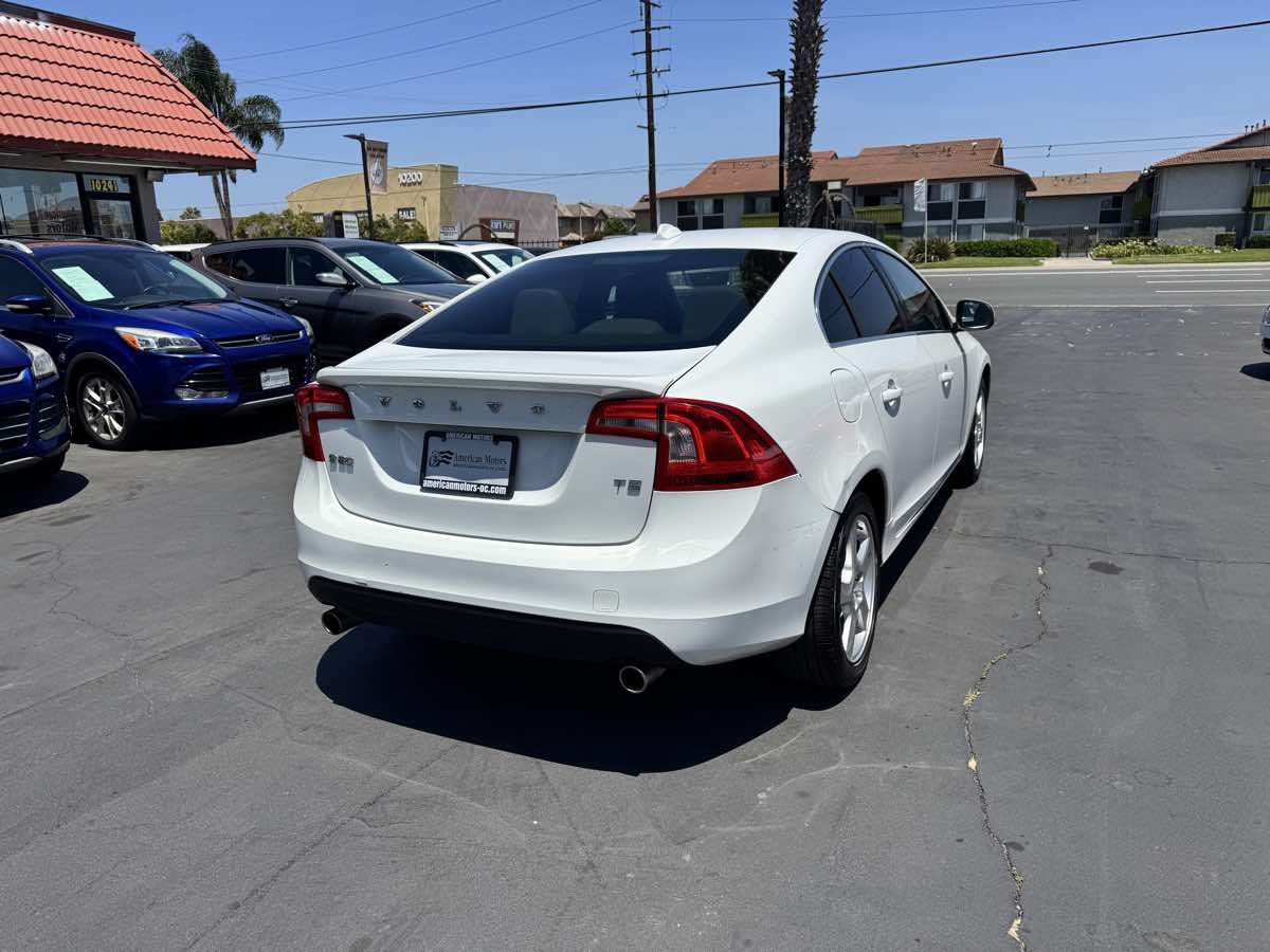 Used 2012 Volvo S60 T5 w/ Climate Pkg FWD image 5