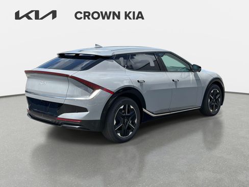 New 2026 Kia EV6 Wind RWD image 5