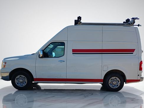 Used 2018 Nissan NV 3500 SL w/ Navigation Package image 6