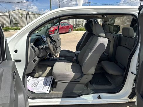 Used 2018 Nissan Frontier S image 22