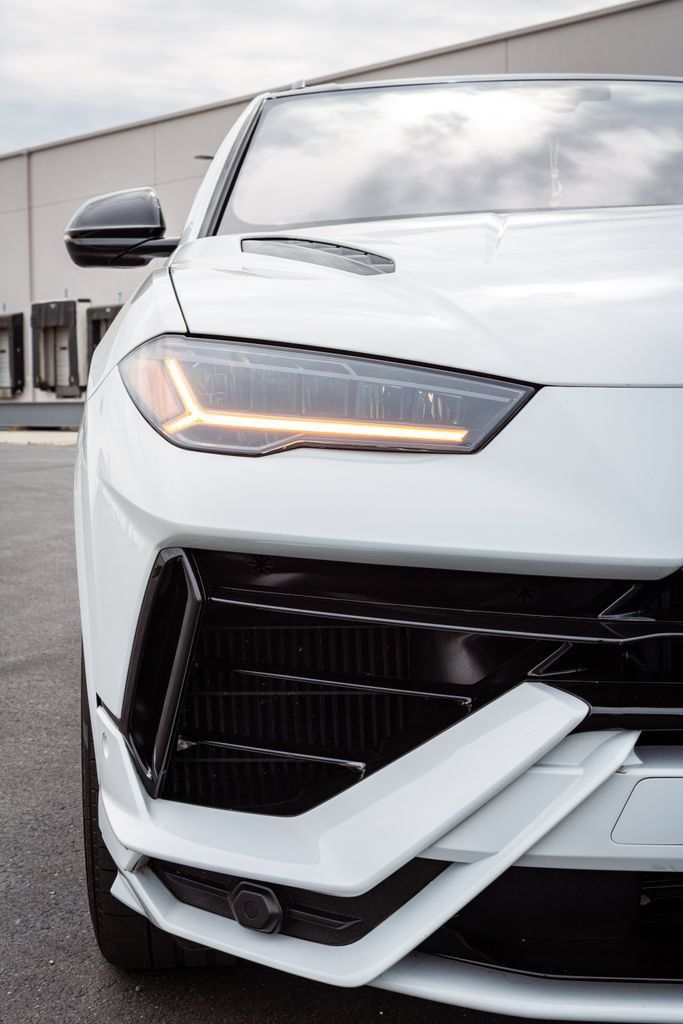 Used 2023 Lamborghini Urus S AWD/4WD image 8