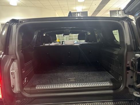 Used 2025 GMC Hummer EV 2X image 33