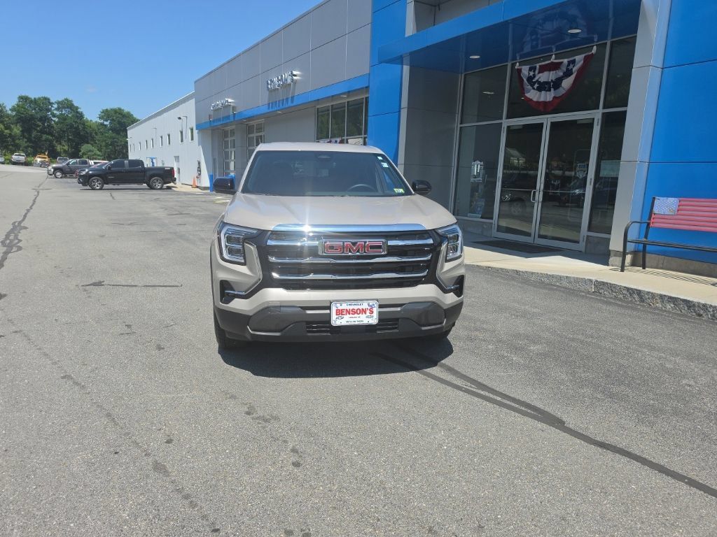 Certified 2025 GMC Terrain Elevation w/ Technology Package II AWD/4WD image 3