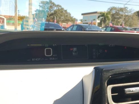 Used 2017 Toyota Prius Four image 20