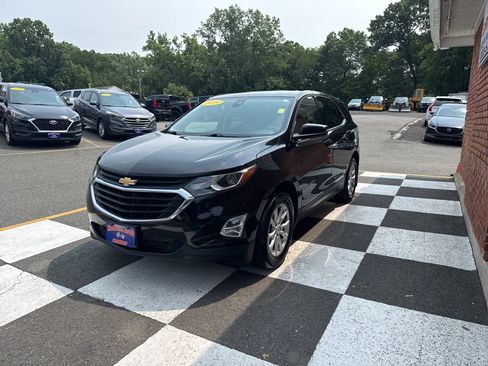 Used 2019 Chevrolet Equinox LT w/ Driver Convenience Package FWD image 5