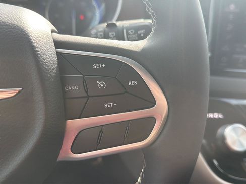 Used 2024 Chrysler Voyager LX image 20