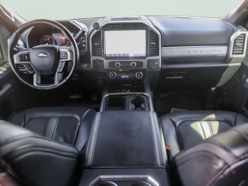 Used 2022 Ford F250 Platinum w/ FX4 Off-Road Package image 32