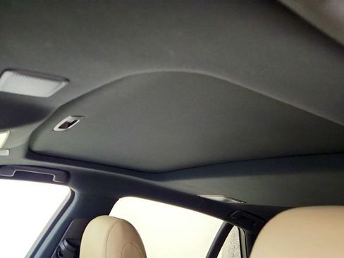 Used 2022 Lexus LS 500 w/ Accessory Package (Z2) RWD image 10