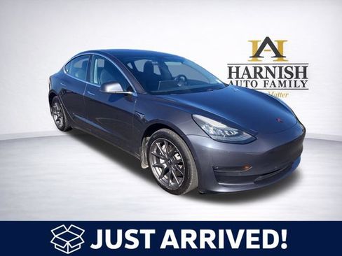 Used 2018 Tesla Model 3 Long Range RWD image 1