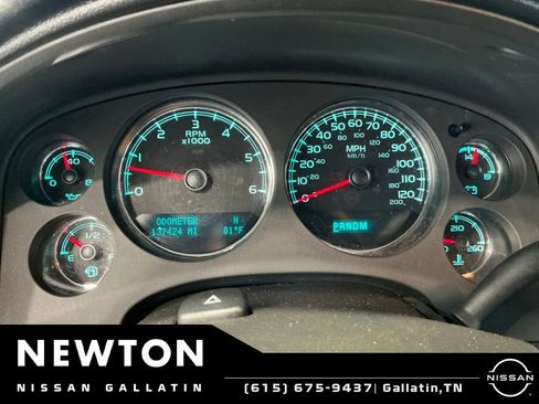 Used 2013 Chevrolet Avalanche LS w/ All-Star Edition RWD image 24