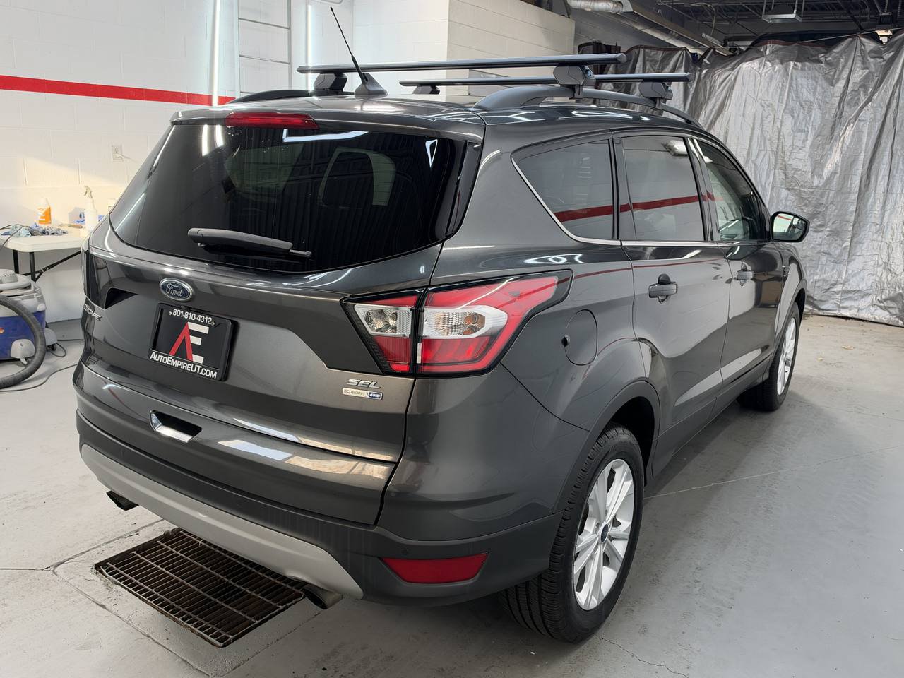 Used 2018 Ford Escape SEL AWD/4WD image 9
