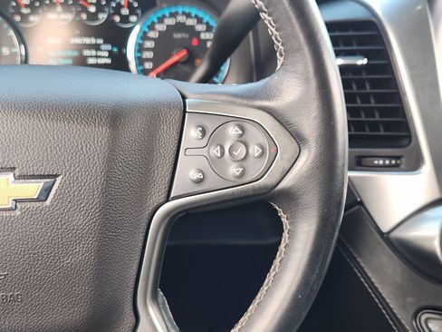 Used 2019 Chevrolet Suburban Premier AWD/4WD image 30