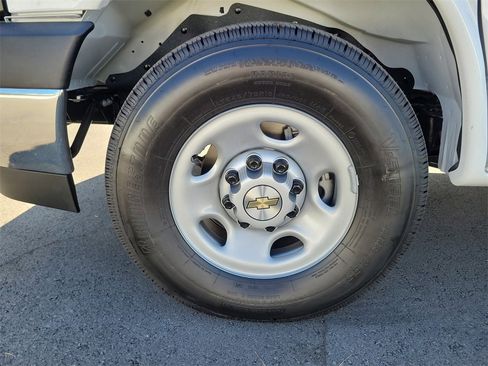 New 2025 Chevrolet Express 2500 Work Van w/ Driver Convenience Package image 22