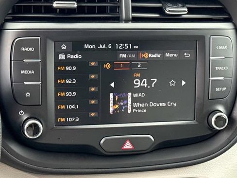 Used 2023 Kia Soul LX w/ Option Group 015 FWD image 19