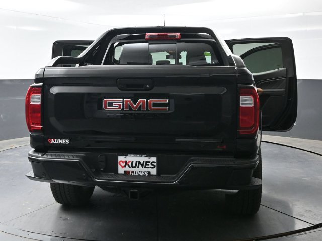 Used 2025 GMC Canyon AT4 w/ Nightfall Edition AWD/4WD image 57
