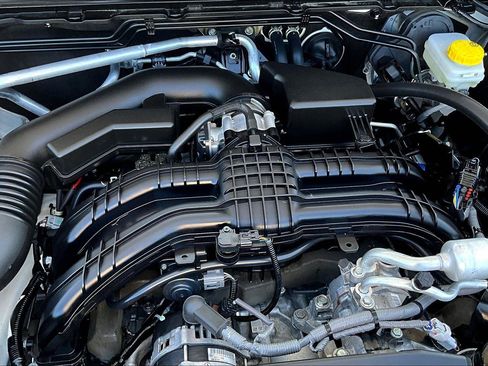 Used 2024 Subaru Crosstrek 2.0i Premium image 34