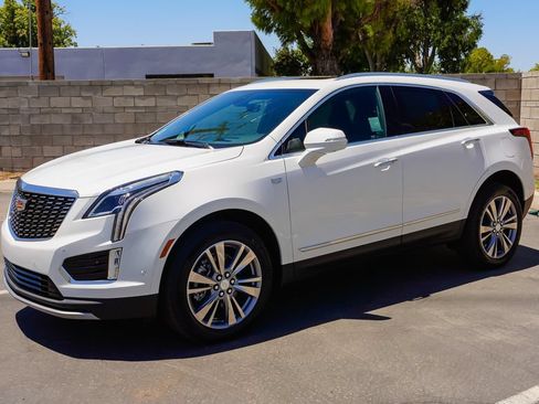 New 2026 Cadillac XT5 Premium Luxury AWD/4WD image 3