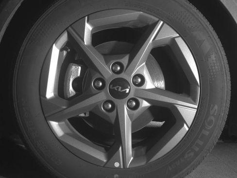 Used 2025 Kia K4 FWD image 12