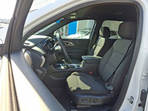 Used 2023 Chevrolet Traverse LT AWD/4WD image 14