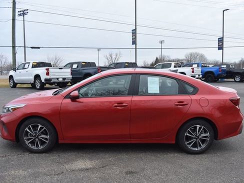 Used 2024 Kia Forte LXS image 6