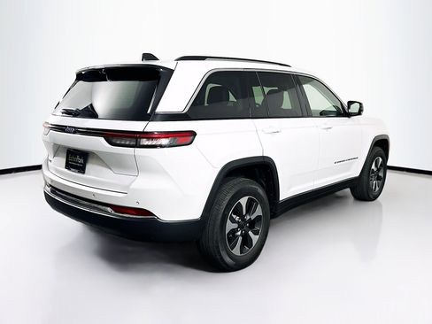 Used 2022 Jeep Grand Cherokee Limited 4xe w/ Luxury Tech Group II AWD/4WD image 9