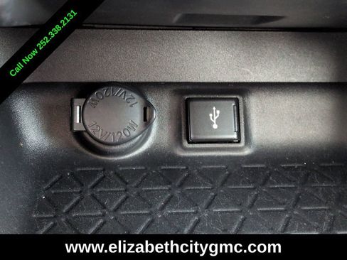 Used 2022 Toyota RAV4 XLE w/ Convenience Package AWD/4WD image 32