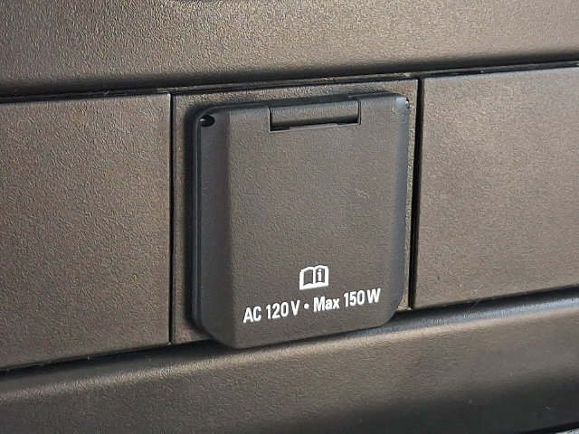 Used 2026 Chevrolet Express 2500 RWD image 17