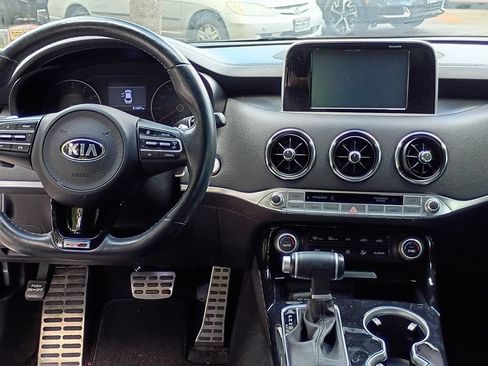 Used 2020 Kia Stinger GT-Line AWD/4WD image 16