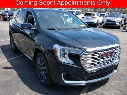 Used 2023 GMC Terrain Denali w/ Black Diamond Edition AWD/4WD image 1