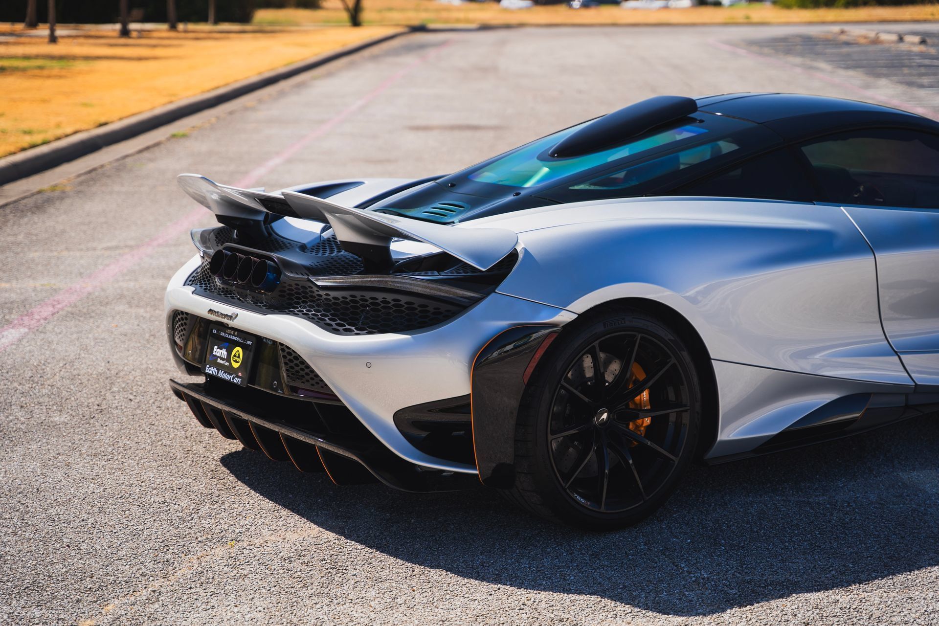 Used 2021 McLaren 765LT RWD image 30