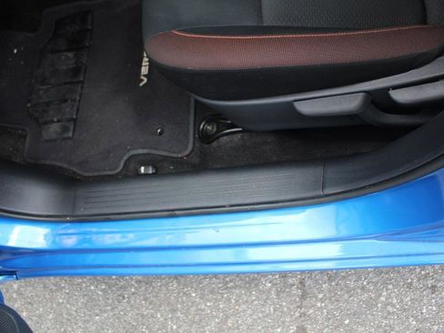 Used 2020 Nissan Versa SR w/ Convenience Package image 10