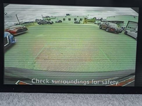 Used 2025 Nissan Kicks SV w/ Charging Package image 4