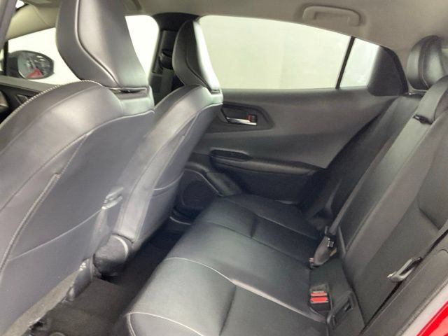 Used 2025 Toyota Prius XLE FWD image 11