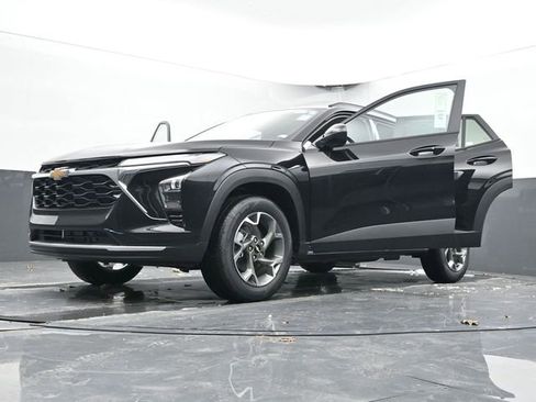 New 2026 Chevrolet Trax LT w/ Driver Confidence Package image 68