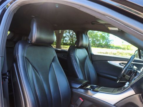 Used 2019 Lincoln Nautilus FWD image 20