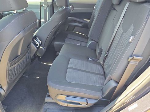 New 2026 Kia Sorento LX FWD image 16
