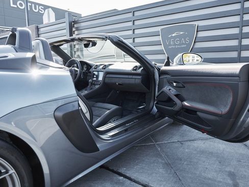 Used 2025 Porsche 718 Boxster Spyder RS w/ Accent Package Logos image 34