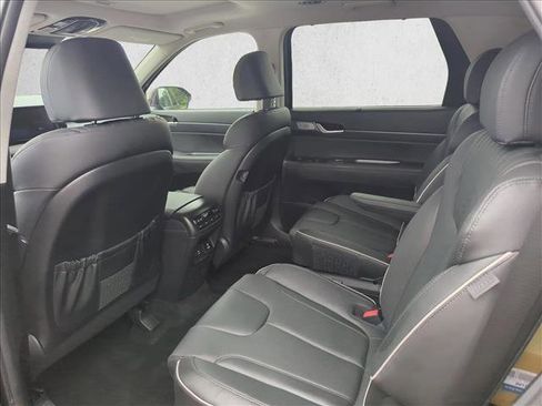 Used 2024 Hyundai Palisade Limited image 18