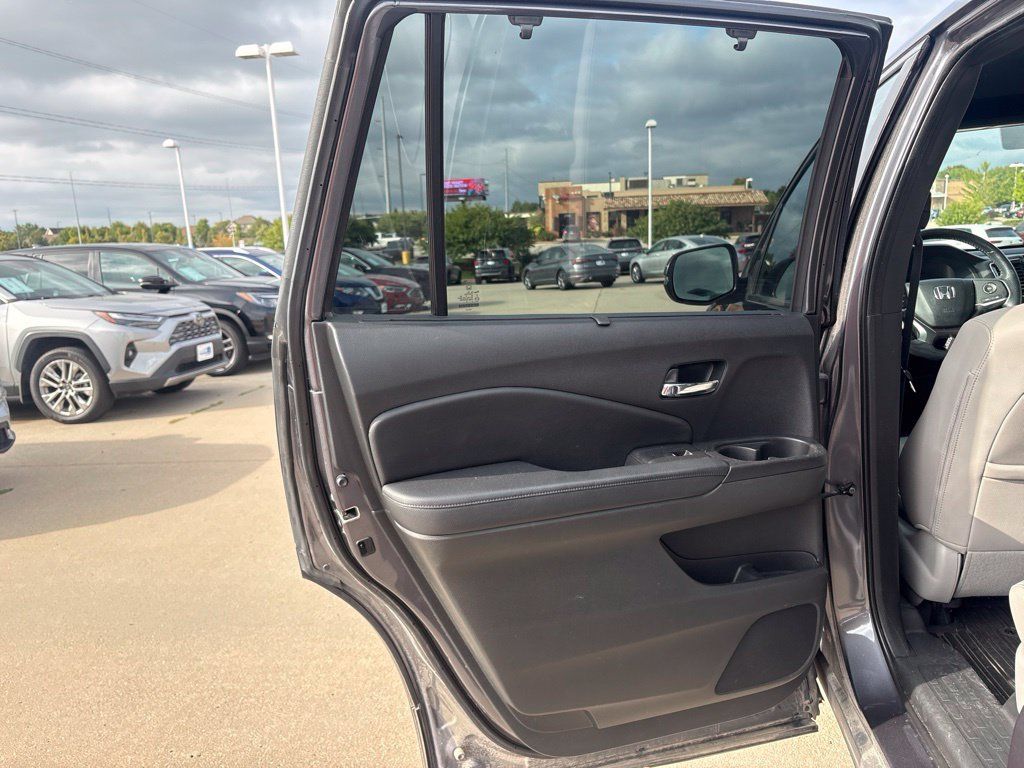 Used 2019 Honda Passport EX-L image 39