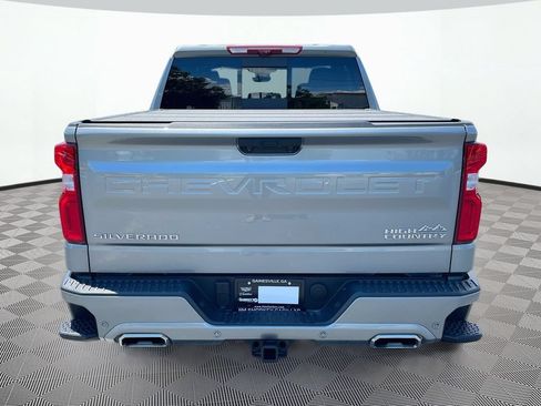 Used 2025 Chevrolet Silverado 1500 High Country AWD/4WD image 7