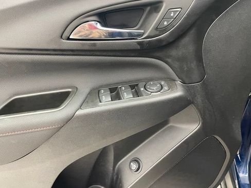 Used 2023 Chevrolet Equinox RS AWD/4WD image 12